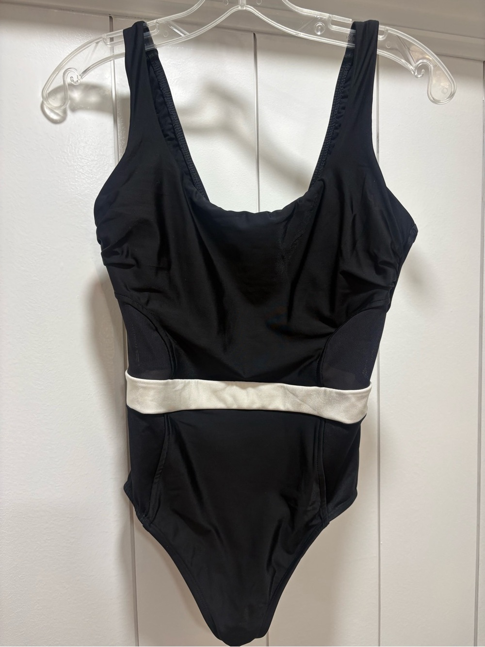 Miraclesuit Swim Womens Somerland One Piece Swimsuit Spectra Black White Size 8